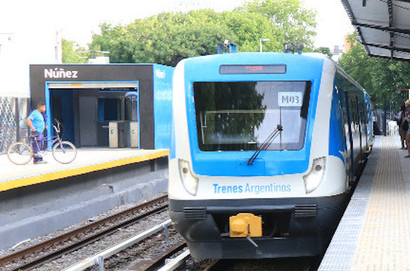 La línea de trenes Mitre tuvo demoras y cancelaciones en sus tres ramales por un corte de energía eléctrica