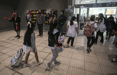 La Ciudad presentó las primeras seis escuelas públicas bilingües todas de Rivadavia al Norte