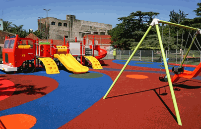 Inauguran el nuevo patio de juegos de Plaza Nicaragua
