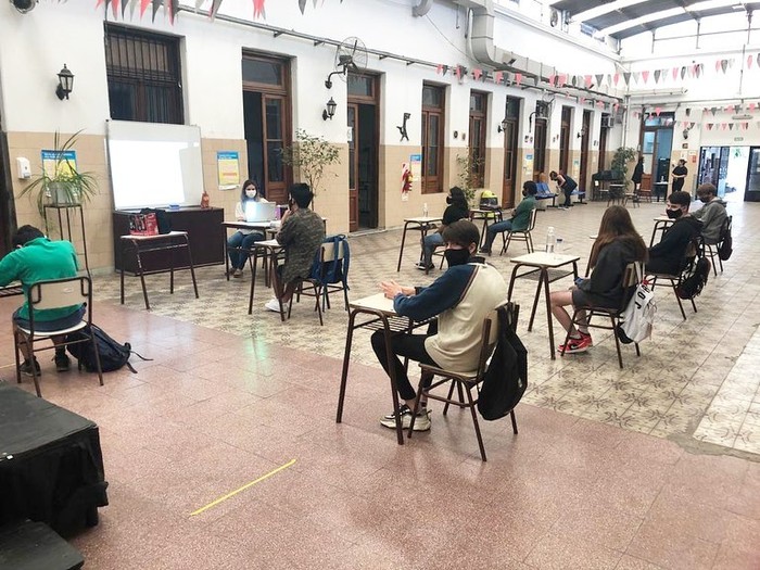 Vuelta a clases en CABA: eliminarán las burbujas, el aislamiento por contacto estrecho y varios protocolos sanitarios