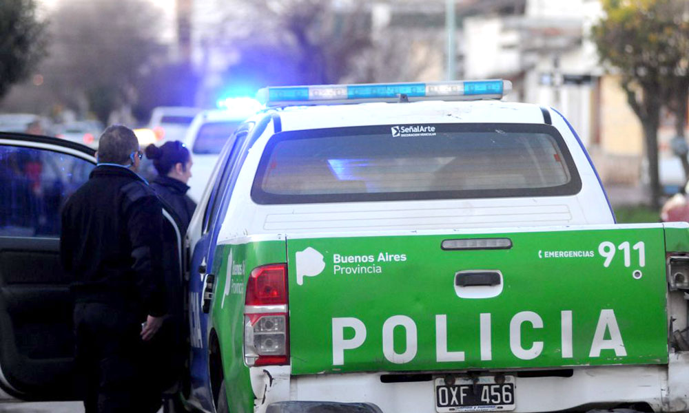 Un Policía que se desempeña en el barrio de Saavedra hirió de gravedad a un asaltante en Moreno