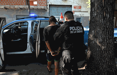 Dos detenidos con auto robado gracias al Anillo Vial