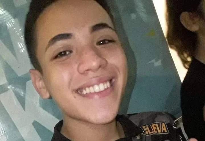 Piden Justicia y buscan testigos por el caso de Sebastián Molina, un joven asesinado en el Parque Lezama