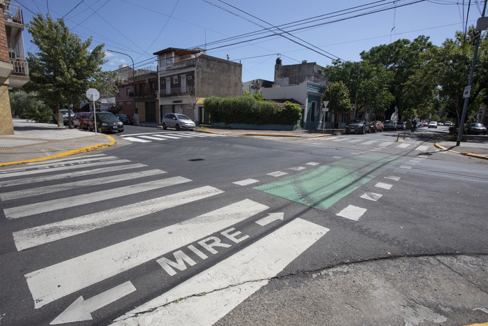 Ciudad renovó más de 13.000 metros cuadrados de calles con asfalto sustentable en Mataderos, Versalles y Villa Luro