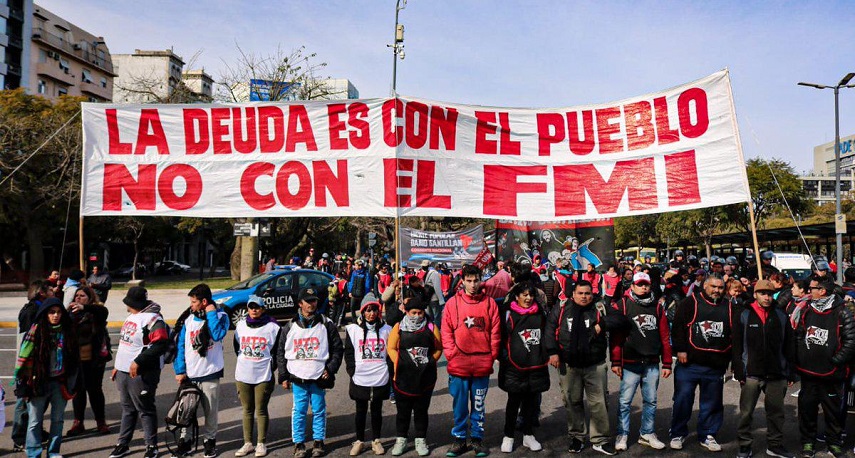 Acuerdo con el FMI: acto de la izquierda frente al Congreso y corte de puentes por la votación en el Senado