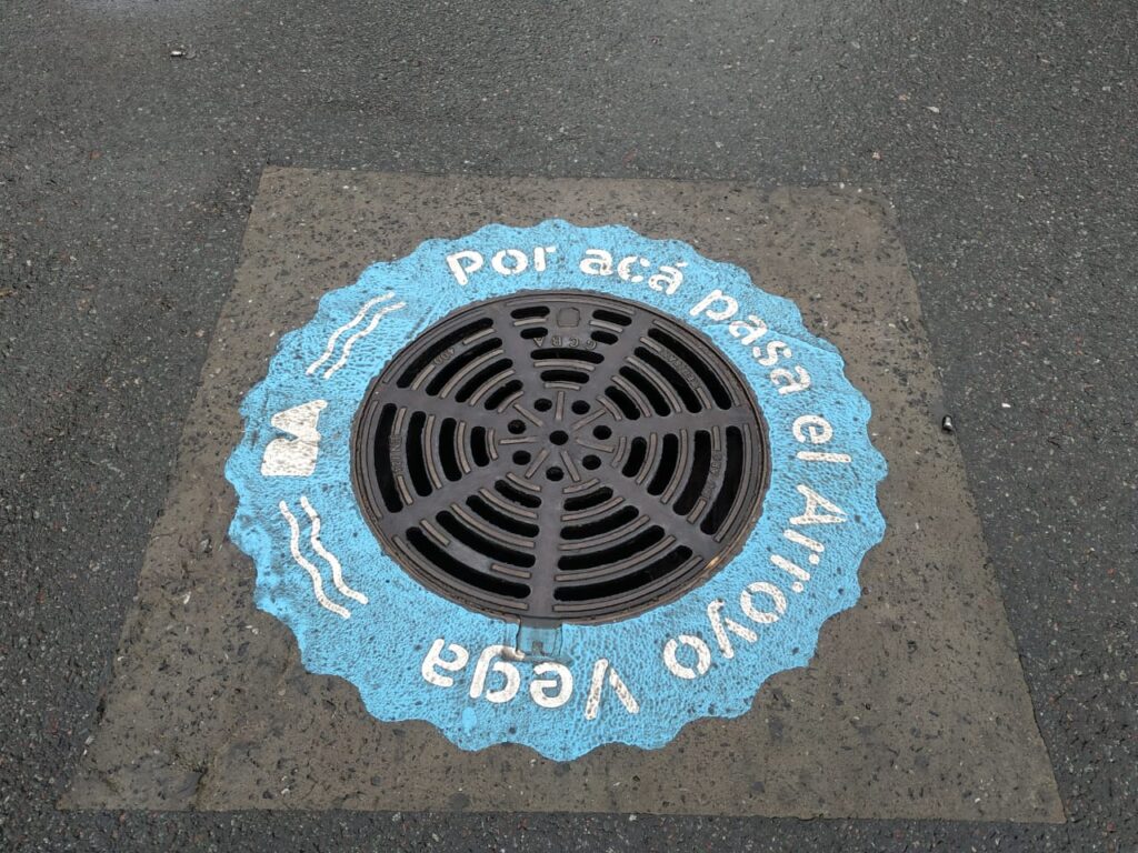 Ciudad pintará calles de Saavedra para señalar el paso del Arroyo Medrano