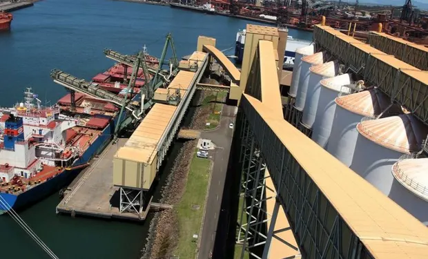 Con el cierre de exportaciones de aceite y harina de soja, se abre el camino para el aumento de las retenciones.