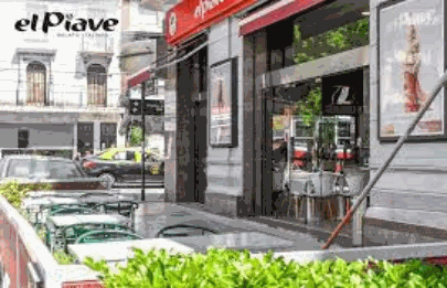Tradicional heladería vuelve a abril un local en Barracas