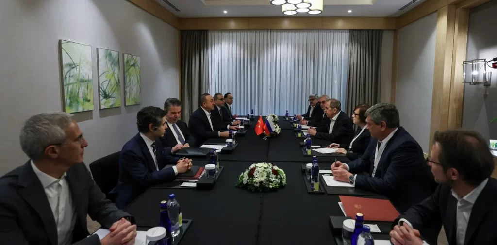 Reunión entre Rusia y Ucrania en Turquía