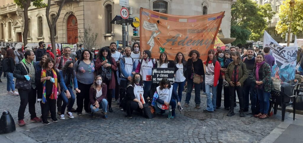 Continúa el debate por la reforma del Estatuto Docente y los gremios pidieron la titularización masiva