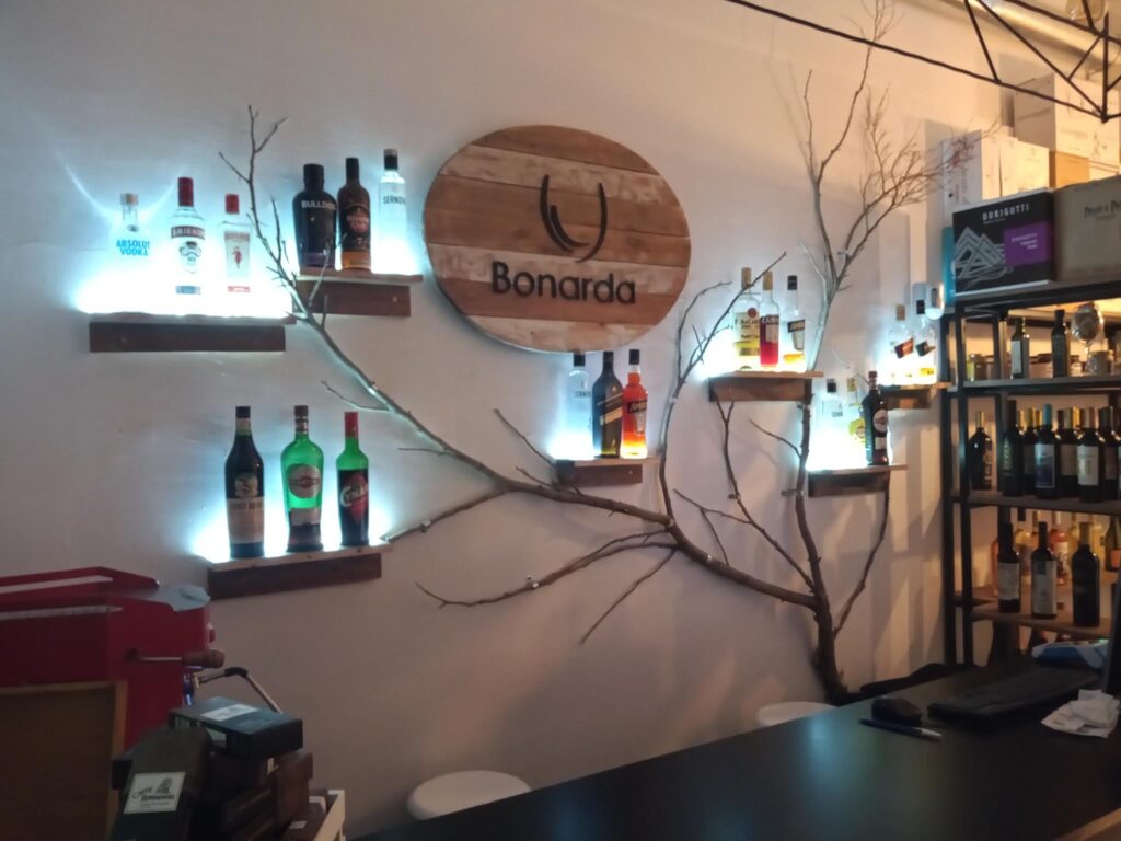 Bonarda: nuevo bar de vinos y sabores gourmet en Devoto