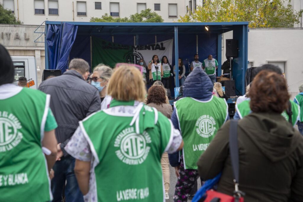ATE Capital realizó una jornada de protesta por mejoras salariales y el pase a planta de los contratados en el GCBA