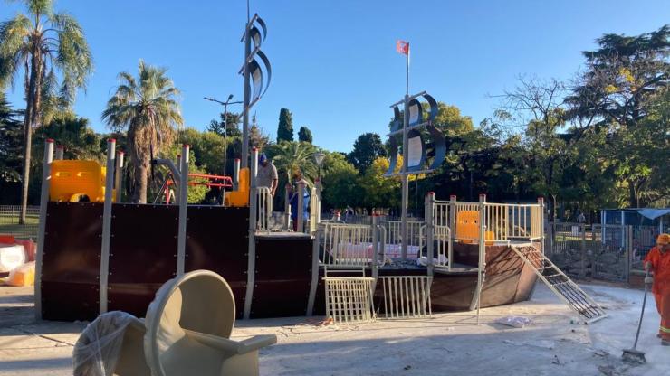 La Comuna 12 anuncia la llegada del  Barco Pirata, una “atracción única” en los juegos del Parque Saavedra