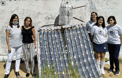 Colector solar de agua caliente construido por estudiantes de Barracas