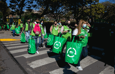 Entrega de Ecotachos en Parque Chacabuco