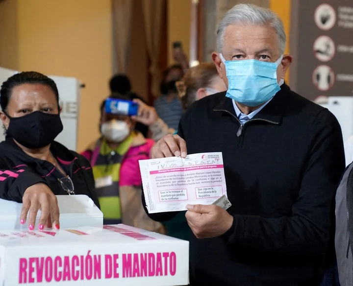 MÉXICO VOTA UN REFERENDUM PARA DETERMINAR LA CONTINUDAD DE LOPEZ OBRADOR