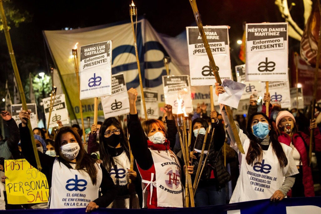 Enfermeros porteños y la Federación de Profesionales de CABA llevan adelante un paro por mejoras salariales