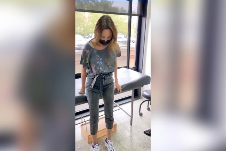 “Pasito a pasito”: a 10 semanas de sufrir un accidente, Vero Lozano volvió a caminar en el Cemic de Saavedra