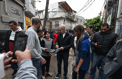 Larreta recorrió el barrio y supervisó el avance de la numeración de las casas de la villa 20