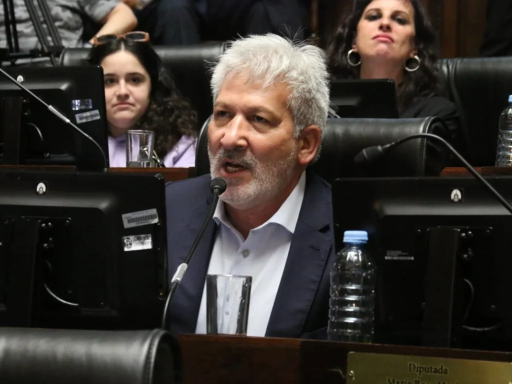 Claudio Ferreño dijo que el reservorio en Parque Saavedra “Endeudará a los vecinos con el Banco Mundial”