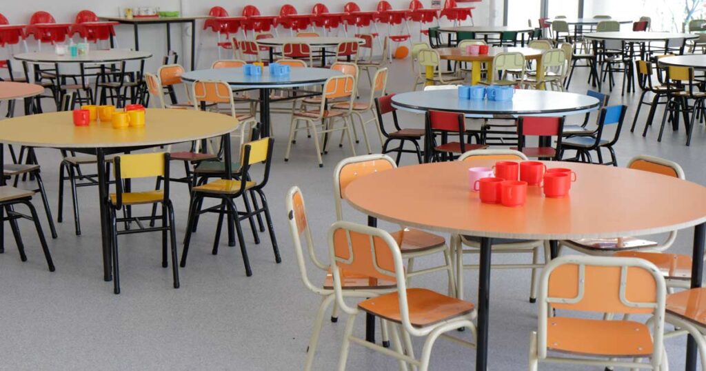 Denuncian que el Gobierno porteño favorece a las empresas de comedores escolares