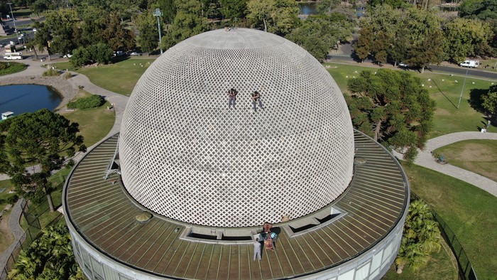 Palermo: el GCBA renovó las luces en la cúpula del Planetario