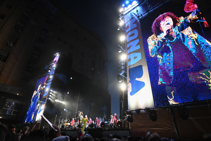 Más de 125.000 personas disfrutaron del show de “La Mona” Jiménez frente al Obelisco