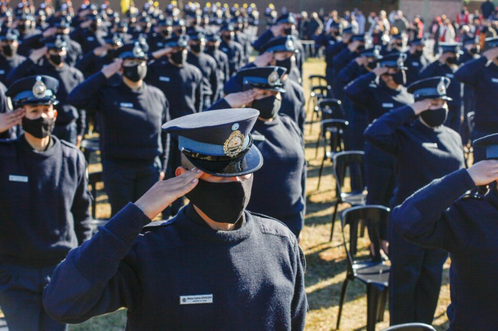 Retiro: policías deberán pagar $71.000 porque un arma que tenían en custodia fue usada en un crimen