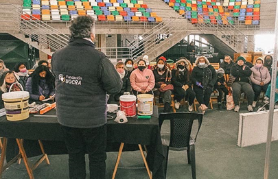 Mujeres a la obra en el estadio Mary Terán de Weiss