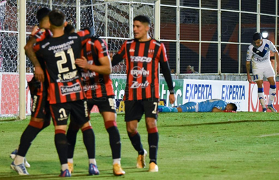 Vélez no pudo con Patronato en el inicio del torneo