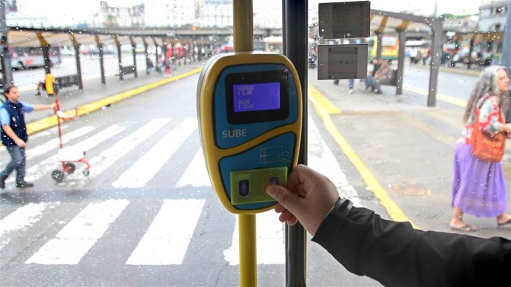 Kiosqueros no cargan la tarjeta SUBE hasta el jueves y exigen “mayores tasas de ganancias”