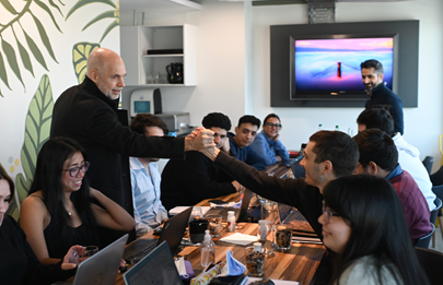 Larreta con empresa que se suma al Plan Empleo Joven