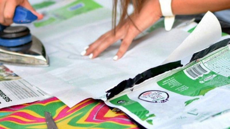 El Otro Frío: colectan sachets para convertirlos en aislantes para personas en situación de calle