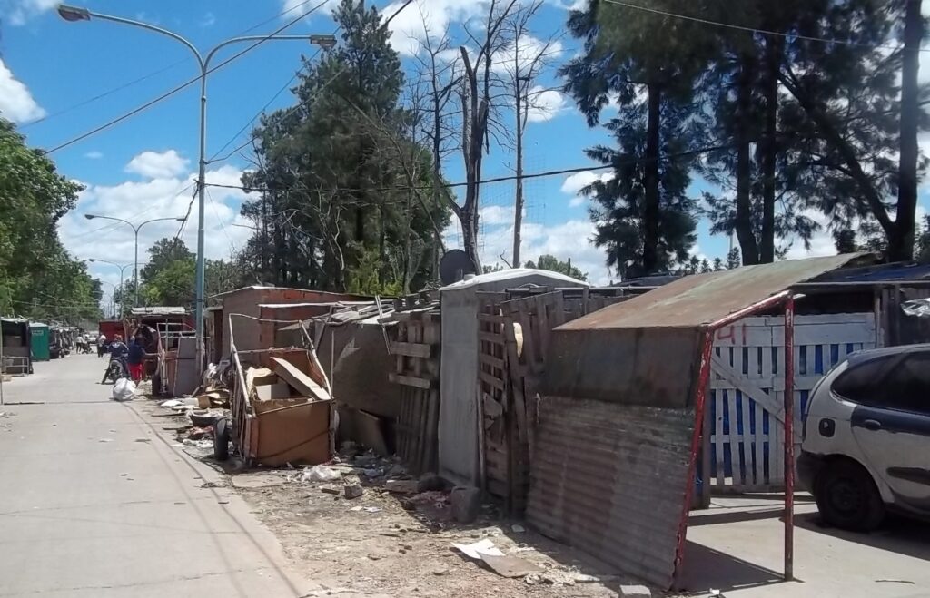 Piden declarar la emergencia habitacional en el asentamiento “La veredita” de Villa Soldati