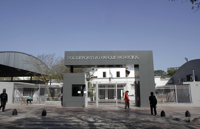 Denuncian cierre de polideportivos porteños