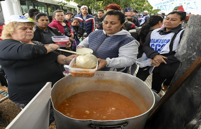 Movilización de organizaciones sociales a la sede del Gobierno porteño