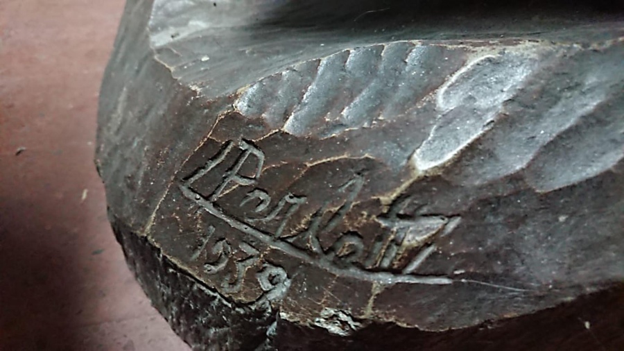 A pedido de vecinos, rescatan una obra de Perlotti oculta en el sótano de una escuela porteña