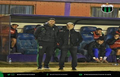 Chicago volvió a perder y renunció su Director Técnico