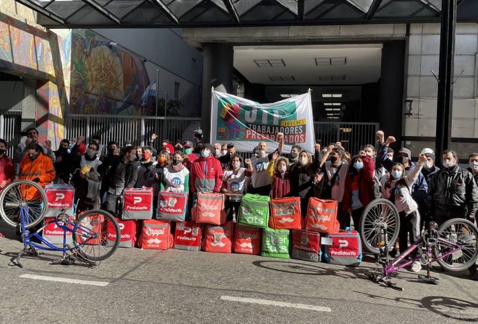 Marcha del Sindicato de Base de Trabajadores de Reparto por Aplicación por reconocimiento sindical