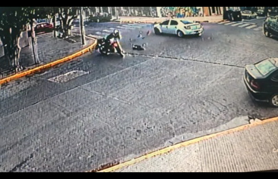 Detienen a un conductor que atropelló a un motociclista en Pompeya