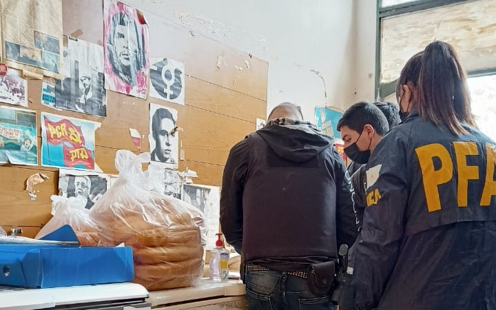 Legisladores porteños de izquierda sumaron su repudio al allanamiento de un comedor de Saavedra