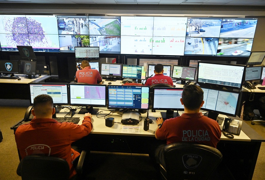 El GCBA habilitó tres nuevos canales de denuncias de delitos a distancia