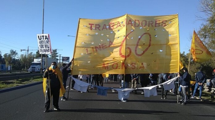 Colectiveros de la línea 60 denuncian despidos y anuncian un paro desde el lunes “por tiempo indeterminado”