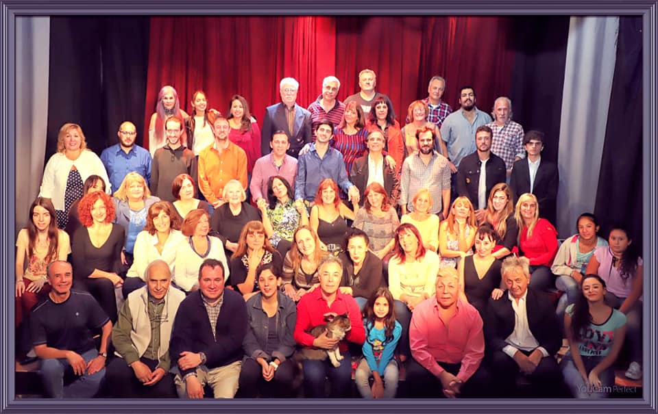 Consejo Consultivo Comunal 3: reunión en apoyo al festival por el Teatro Luisa Vehil y la reconstrucción del mural “Que se vayan todos” en Plaza Tuñón