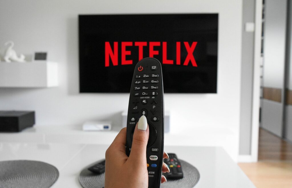 Cómo funciona y cuánto costará el nuevo sistema de “hogares” de Netflix