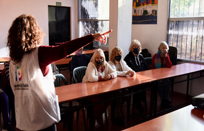 Taller “la ciudad habitada” para adultos mayores en La Boca