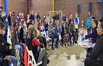 Jorge Macri se reunió con vecinas y vecinos de Villa Soldati