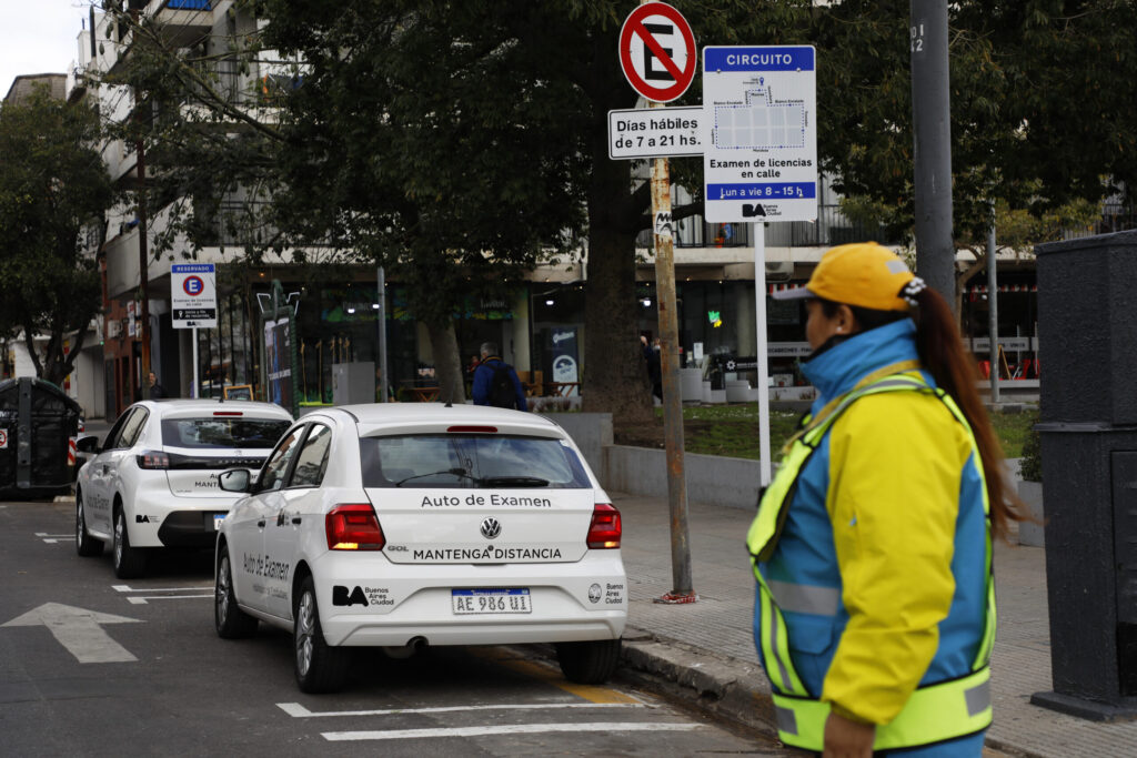 El examen práctico de manejo ahora se hace en la calle