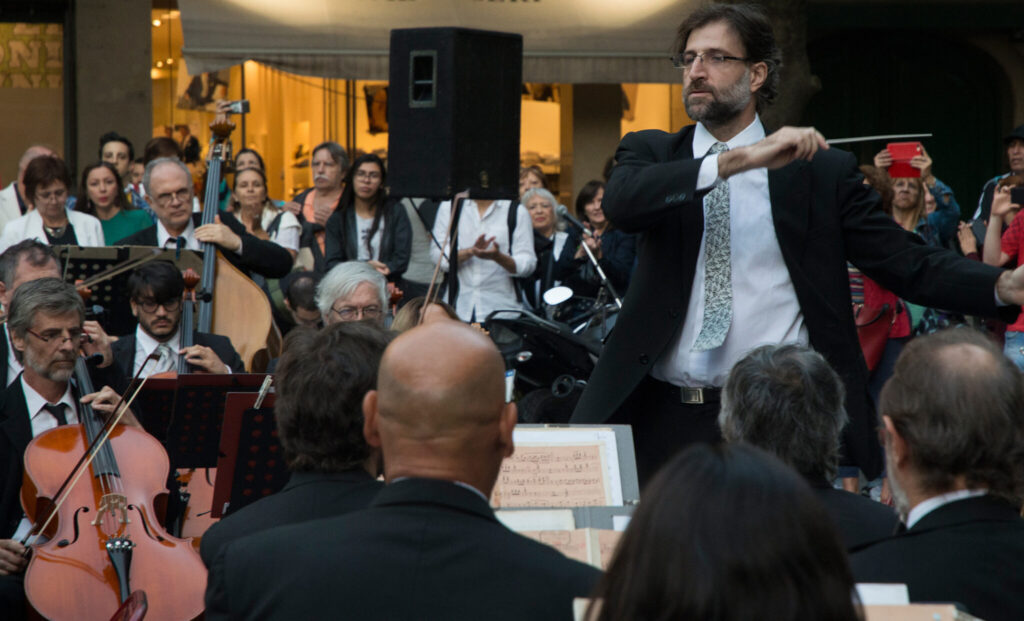 La Banda Sinfónica de la Ciudad de Buenos Aires se presenta gratis en Ferro