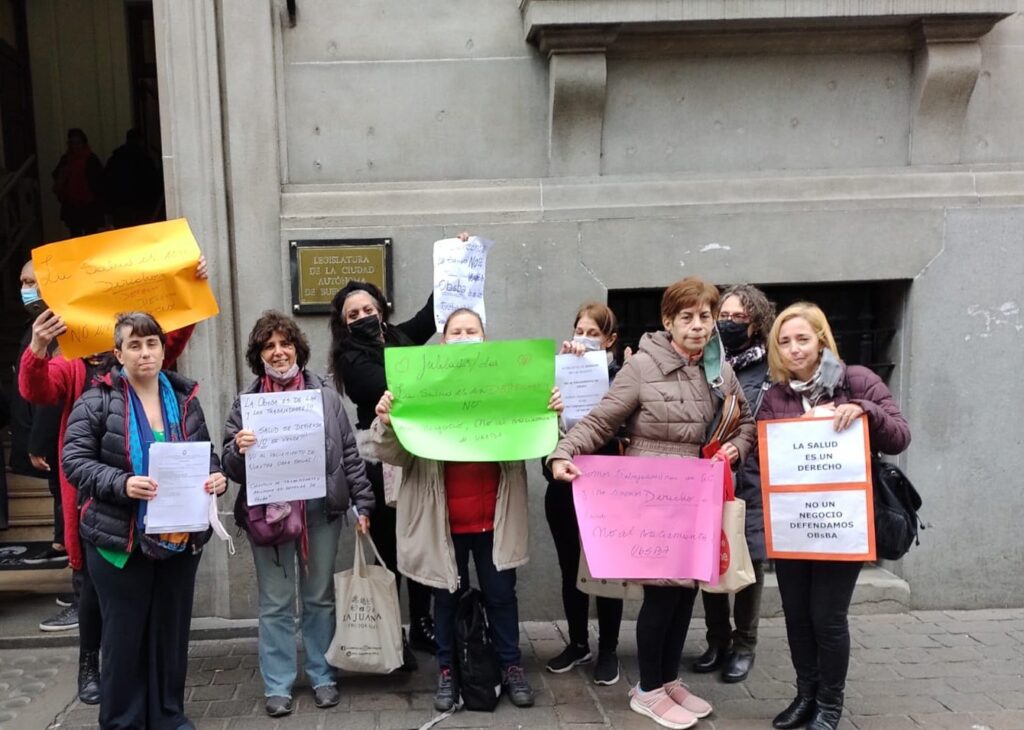Afiliados denunciaron el vaciamiento de la ObsBA frente a la Legislatura porteña